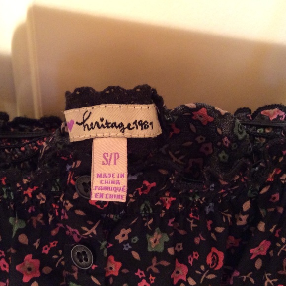 🔴SUMMER TANK STYLE TOP🔴🔴 - Picture 3 of 8